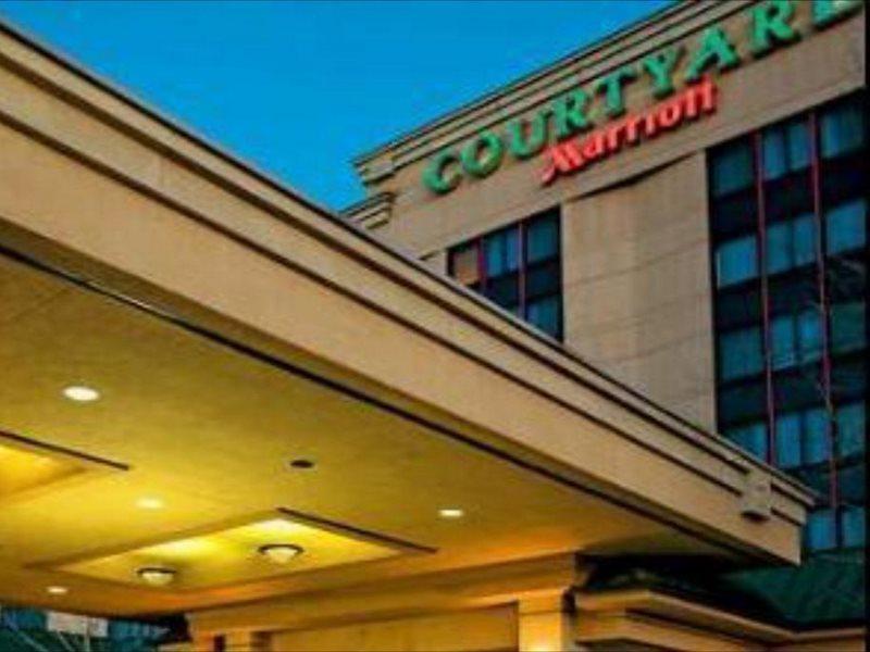 Courtyard By Marriott New York Laguardia Airport Hotel Eksteriør billede