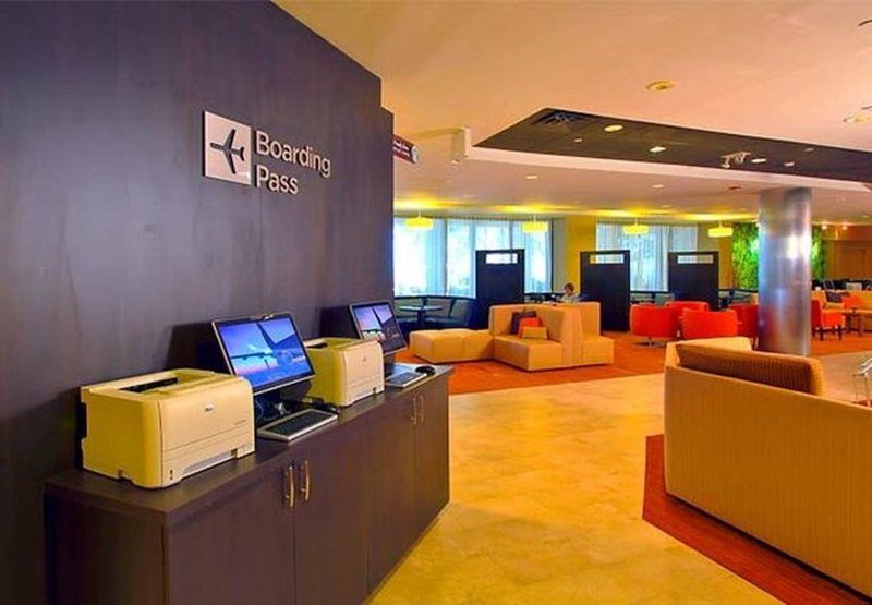 Courtyard By Marriott New York Laguardia Airport Hotel Restaurant billede