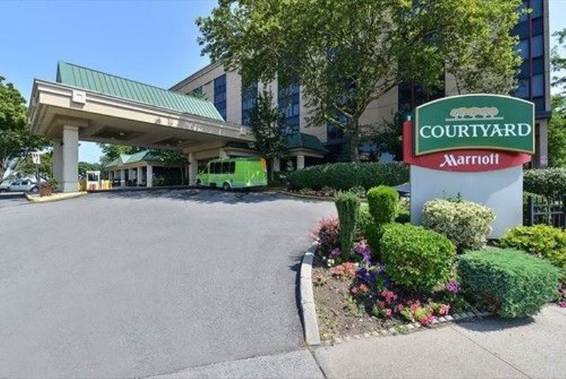 Courtyard By Marriott New York Laguardia Airport Hotel Eksteriør billede